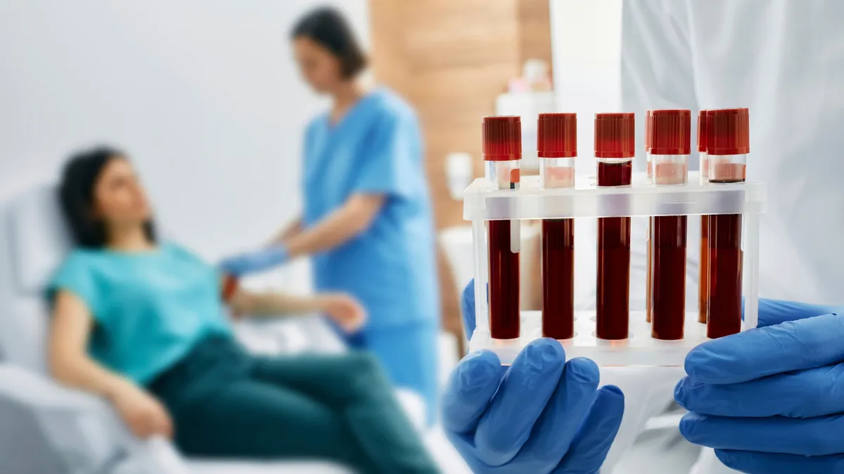 Xét nghiệm Double Test là gì? Lợi ích, quy trình và chi phí xét nghiệm Double Test