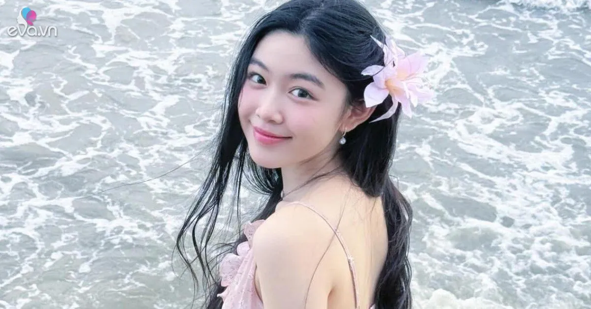 Ái nữ 19 tuổi nhà MC Quyền Linh: "Khuôn trăng đầy đặn, nét ngài nở nang", dân mạng gọi luôn là hoa hậu không cần vương miện