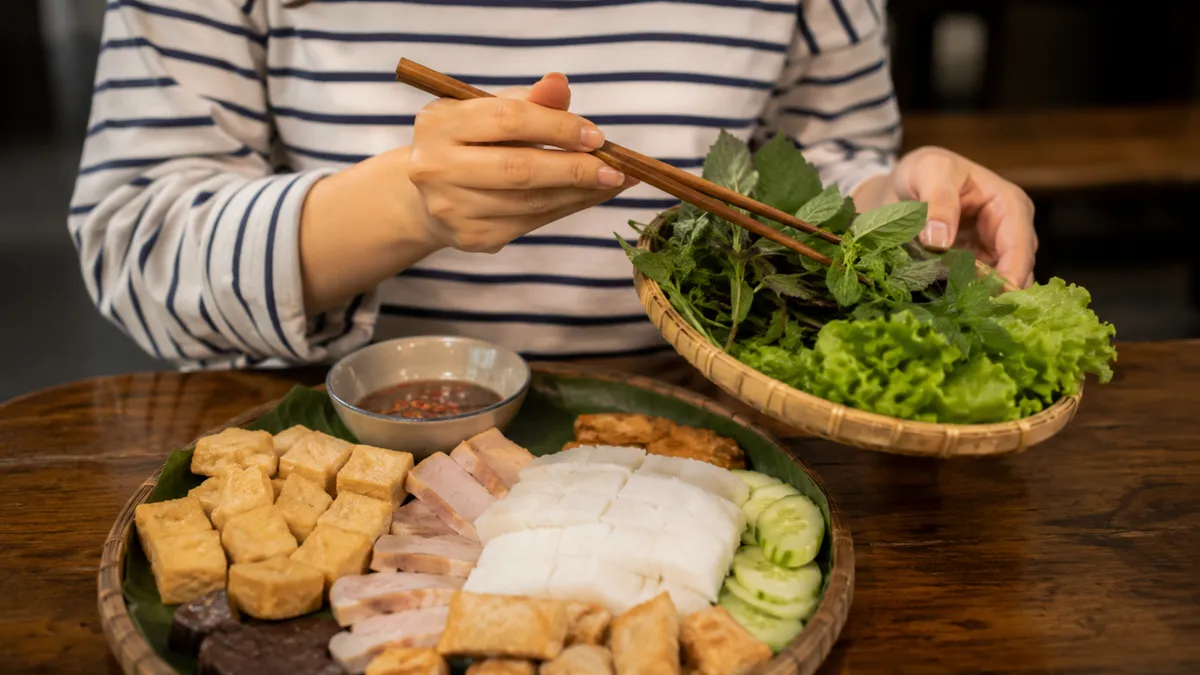 Các loại rau ăn bún đậu mắm tôm tốt cho sức khỏe