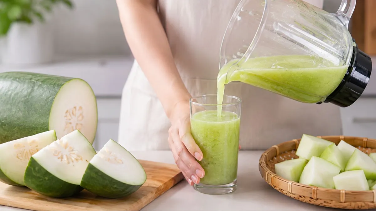 Bí đao xay nên uống sống hay nấu chín? Những lưu ý khi uống