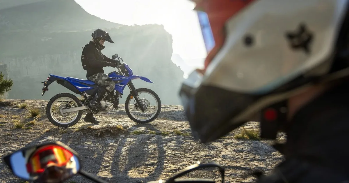 Yamaha bất ngờ tung ra WR125R 2026 với động cơ VVA hiện đại, thách thức người lái chân ngắn