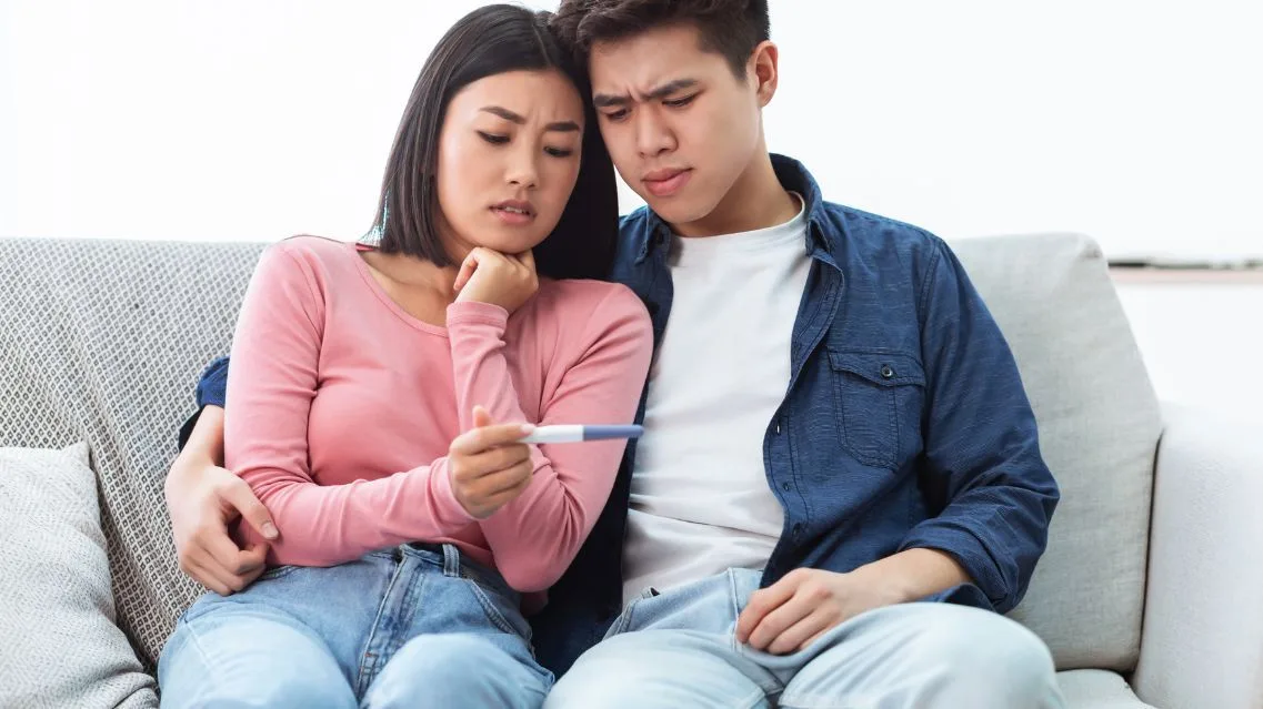 Sau sinh thường 1 tháng quan hệ có thai không?