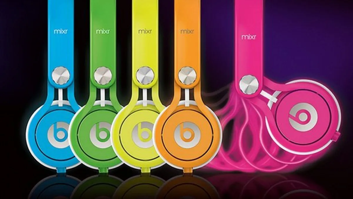 Beats giới thiệu Neon Mixr: Tai nghe sặc sỡ cho ngày hè năng động