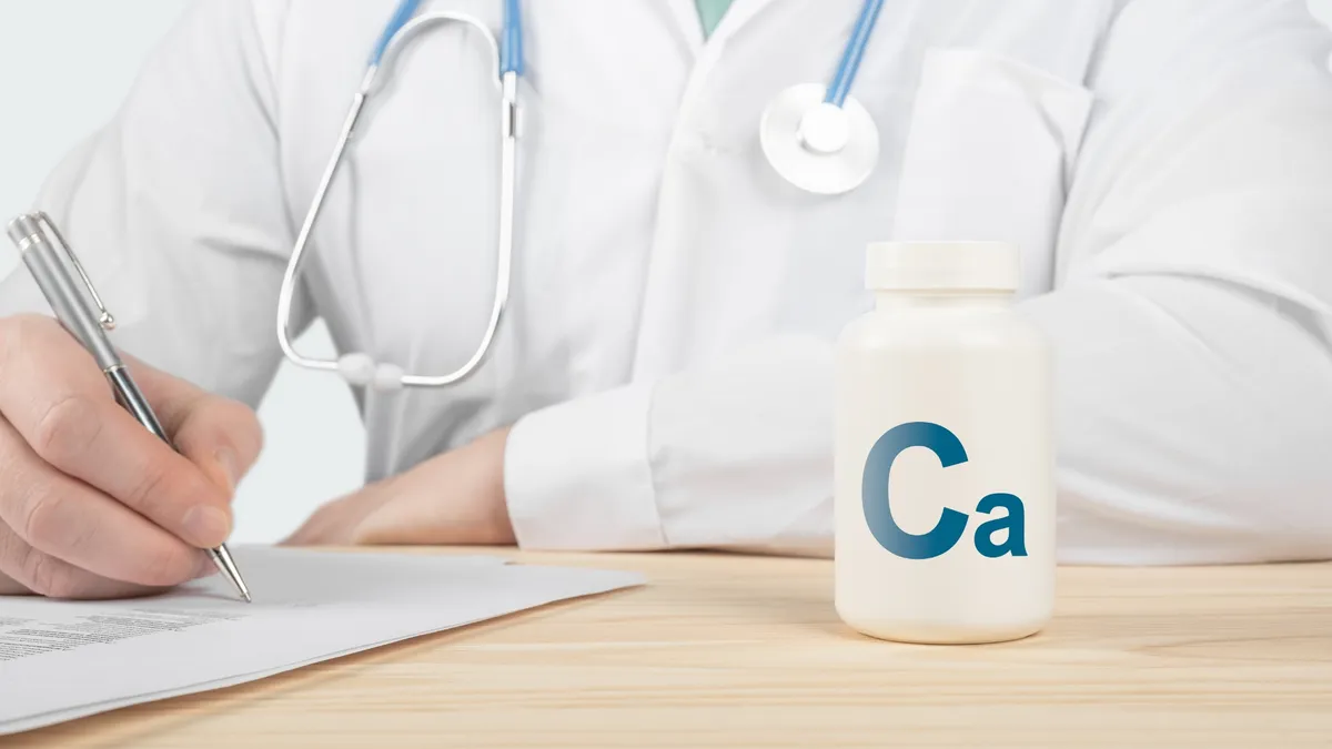 Loại canxi nào tốt cho mẹ sau sinh? Cách bổ sung canxi ở giai đoạn này hiệu quả