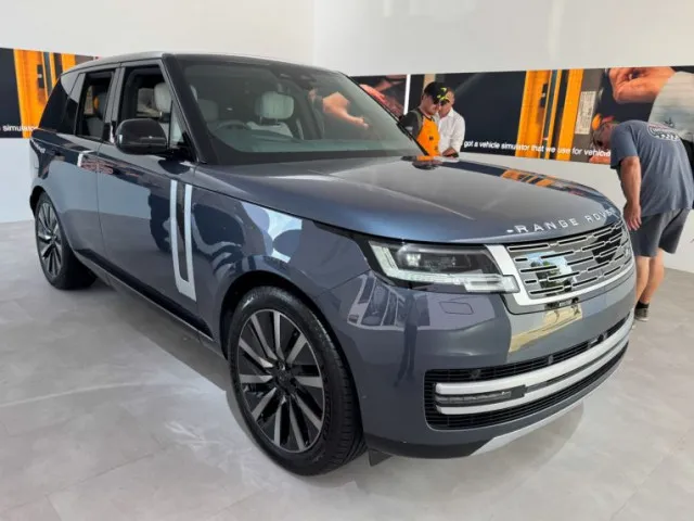 Range Rover Electric bản thương mại lần đầu lộ diện: Hơn 61.000 người đăng ký mua xe dù chưa ra mắt