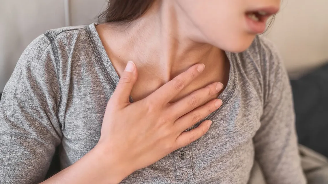 Vì sao viêm phế quản khó thở? Khi nào cần đi khám ngay?