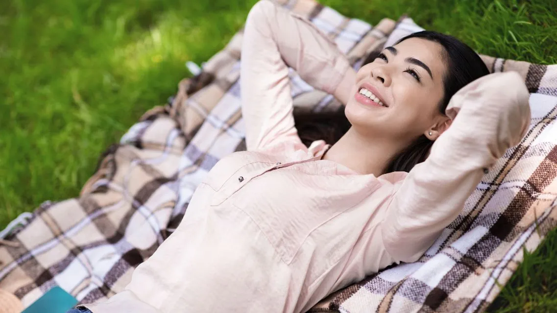 Mơ mộng quá mức là gì? Ảnh hưởng đến cuộc sống như thế nào?
