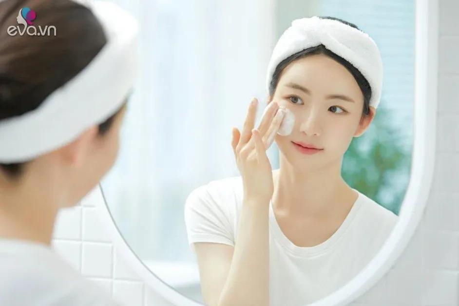 Sự khác biệt của làn da sau một năm tẩy trang và không tẩy trang là gì? Có một thời điểm càng tẩy da càng xấu