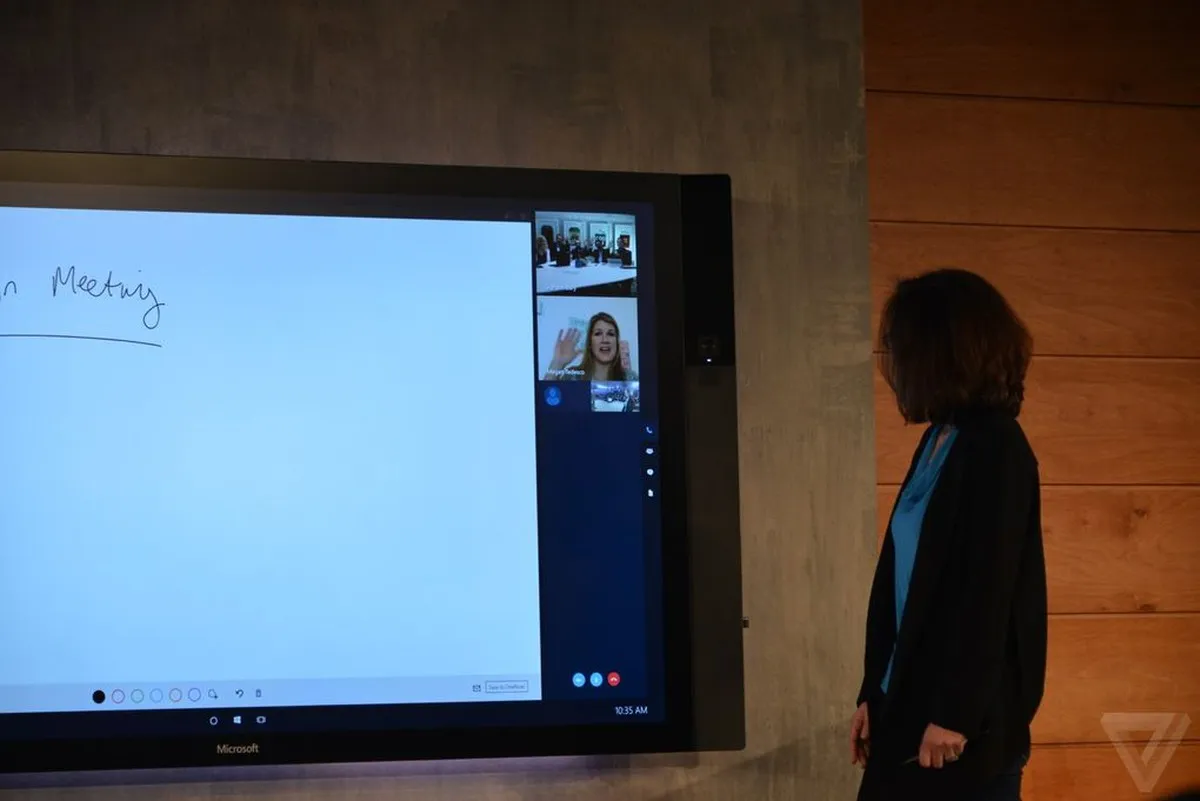 Microsoft Surface Hub: bạn sẽ chẳng bao giờ yêu họp hành tới vậy