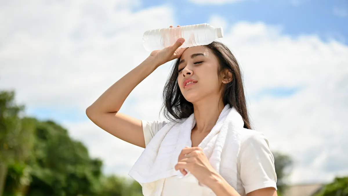 7 thói quen ăn uống mùa hè làm tăng gánh nặng cho hệ tiêu hóa