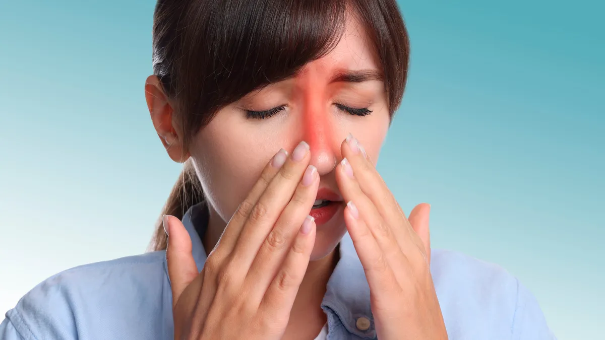 Viêm xoang có nguy hiểm không? Yếu tố nguy cơ và cách phòng ngừa