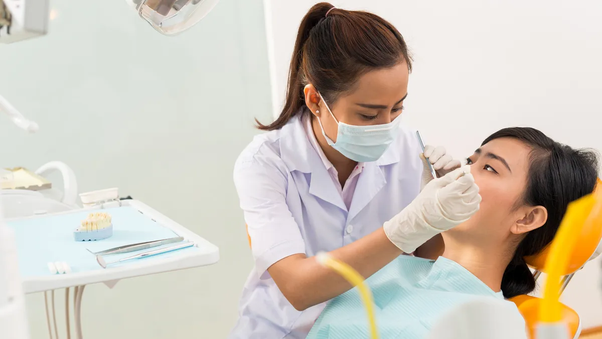 Nhổ răng số 18: Khi nào cần thực hiện và những điều cần lưu ý