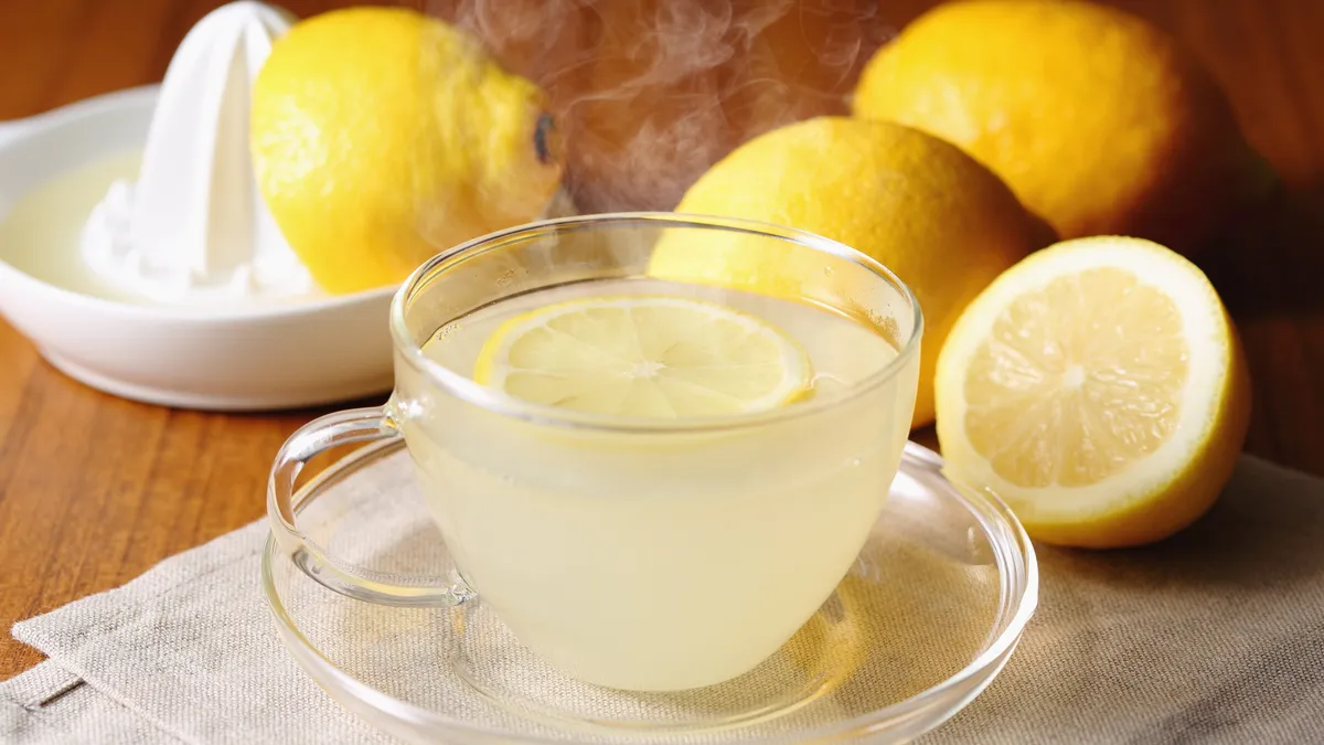 Nước chanh ấm: Sử dụng đúng cách để hỗ trợ sức khỏe mỗi ngày