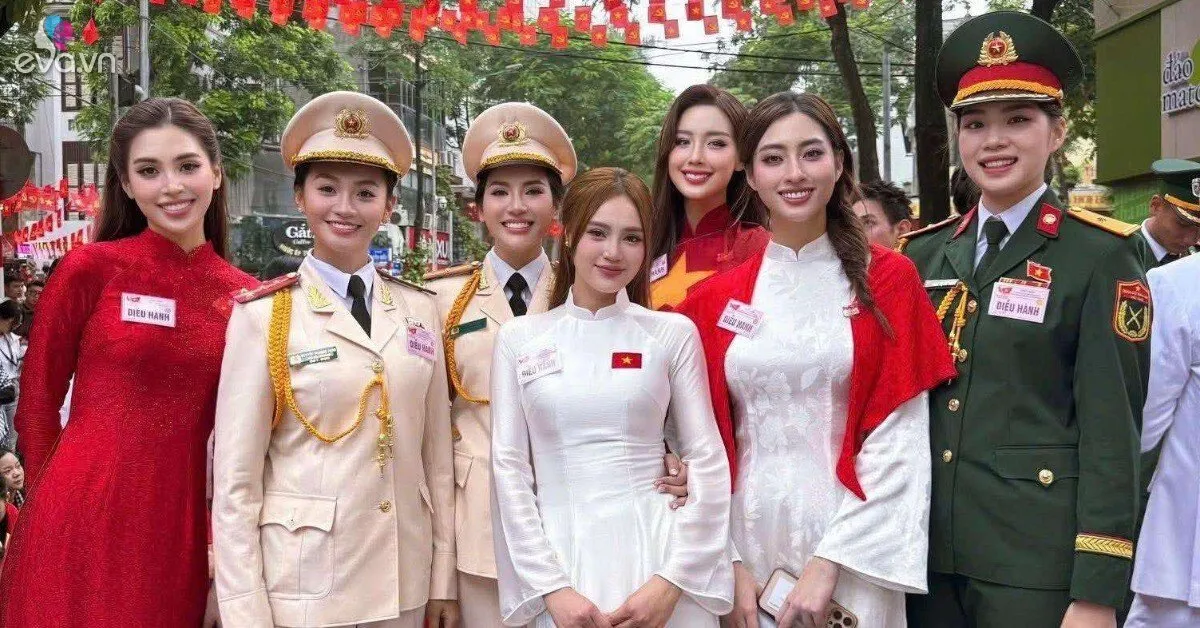 Khung ảnh dàn mỹ nhân "tinh hoa hội tụ" hot nhất nhì tại A80: Từ Hoa hậu đến nữ công an đẹp rực rỡ, không ai kém ai
