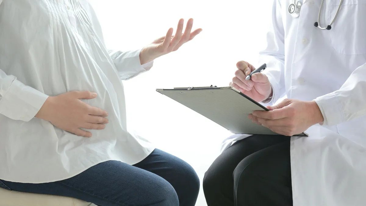 Sắt Ferrolip có axit folic không? Lưu ý cần biết khi sử dụng