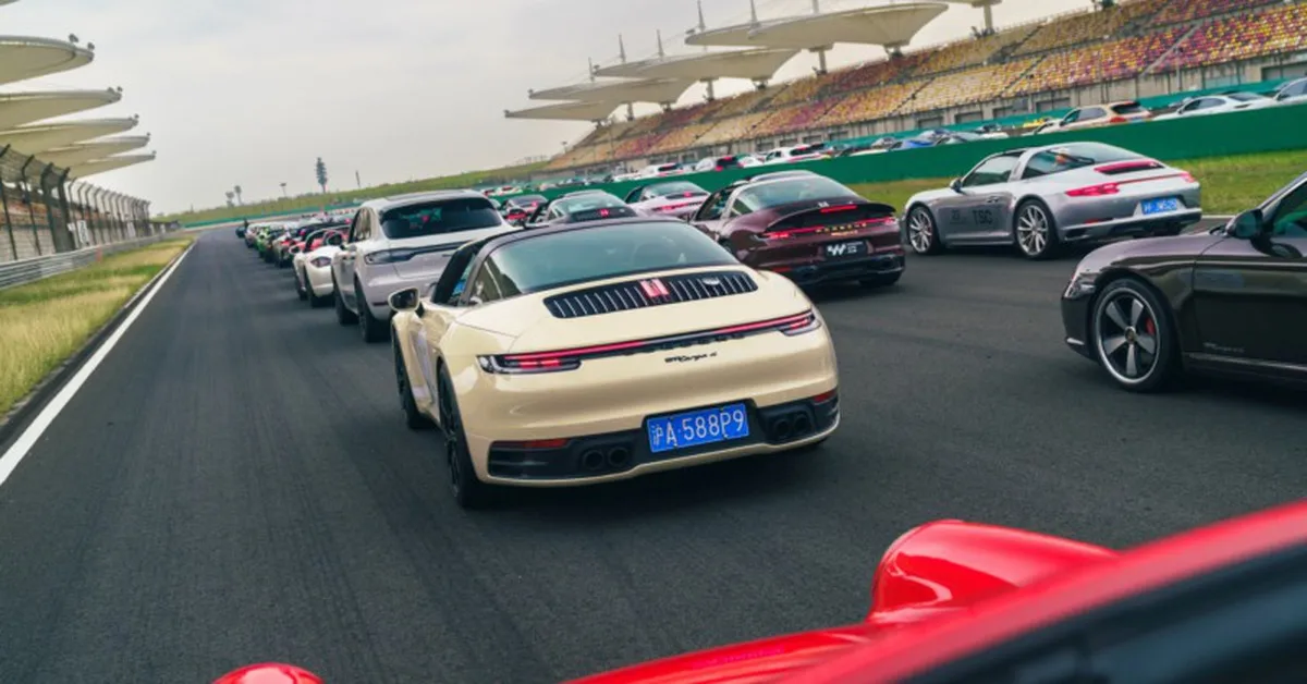 Porsche mạnh tay đóng cửa 30% đại lý tại Trung Quốc để cắt giảm chi phí