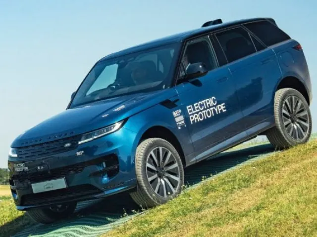 Range Rover Sport bản nâng cấp lộ diện: Lần đầu được bổ sung bản thuần điện, dự kiến ra mắt cuối năm 2026