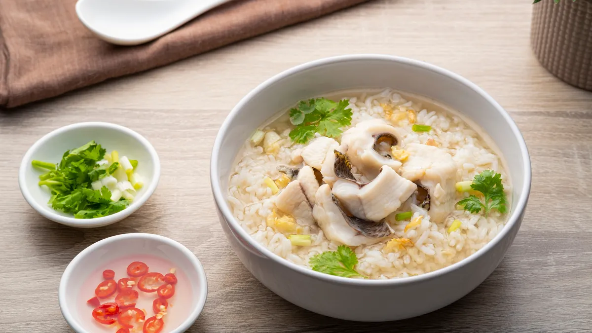 Cháo cá lóc nấu với rau gì để vừa ngon vừa bổ dưỡng?