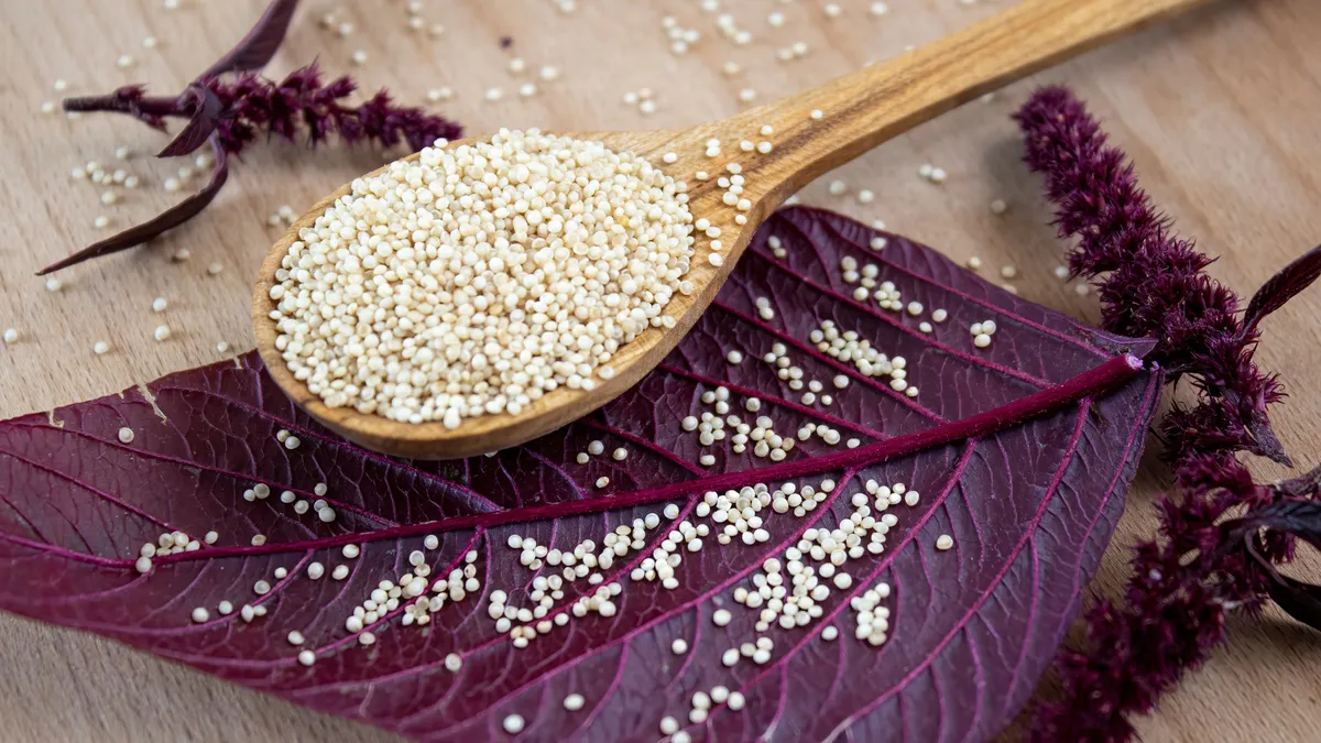 Hạt dền Amaranth là gì? Giá trị dinh dưỡng, lợi ích sức khỏe
