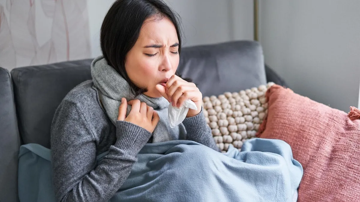 Nguyên nhân gì khiến bạn cảm thấy ớn lạnh về đêm?