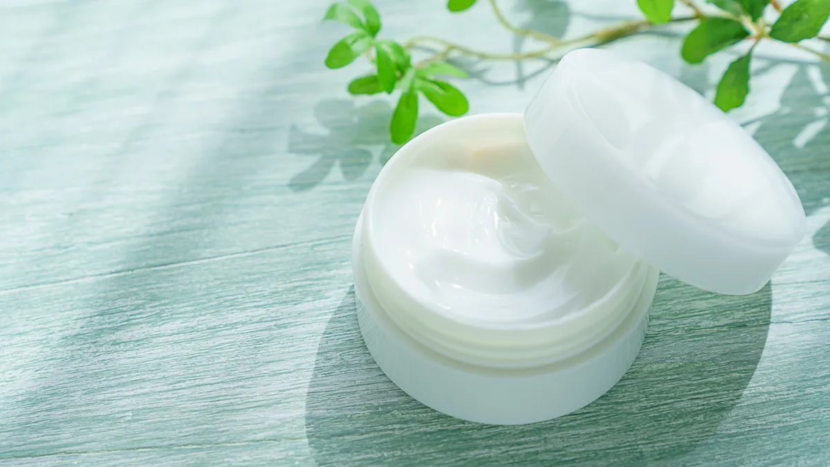 13 tuổi có nên dùng kem dưỡng da mặt chưa? Cách chọn kem dưỡng phù hợp