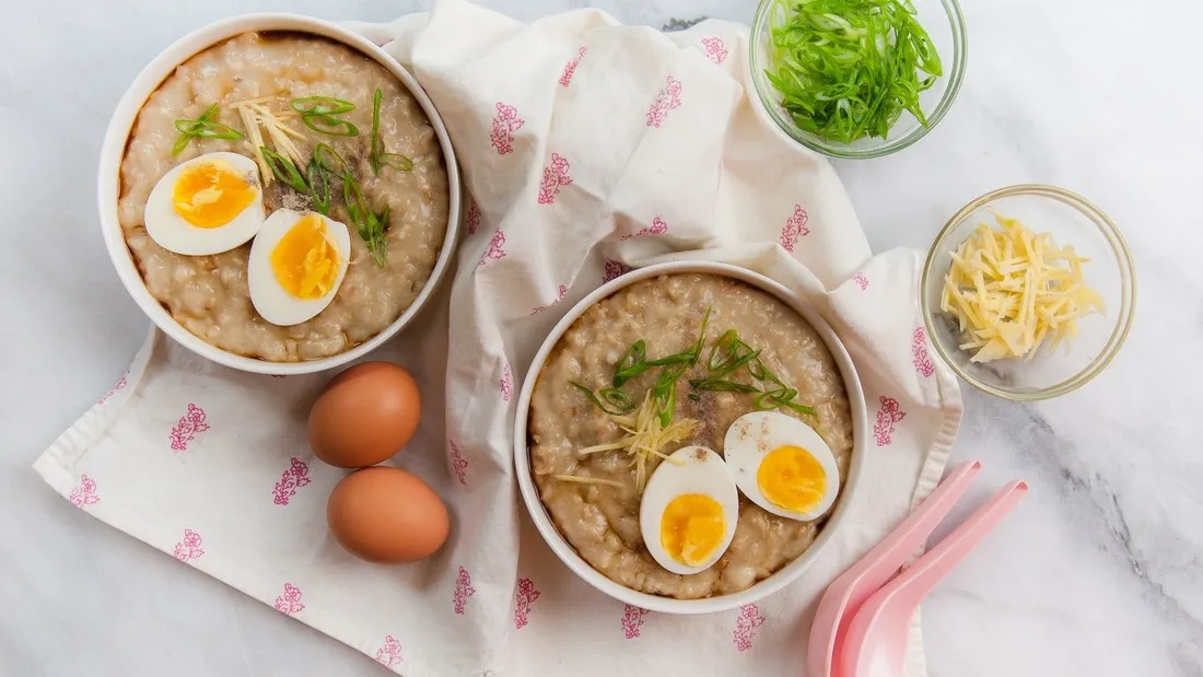 Cháo yến mạch trứng gà cho người lớn: Món ăn bổ dưỡng, dễ chế biến