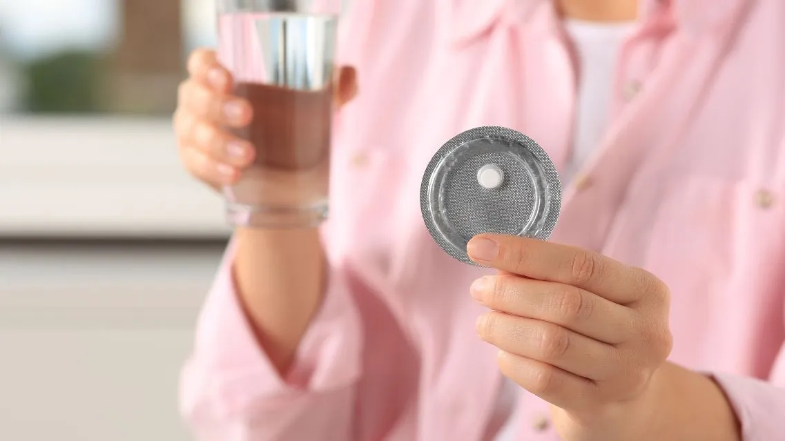 Tác dụng phụ của thuốc tránh thai khẩn cấp kéo dài bao lâu?