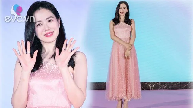 Son Ye Jin đẹp phát sáng xứng danh "tình đầu quốc dân", tiết lộ bí quyết chăm da không đổ dầu