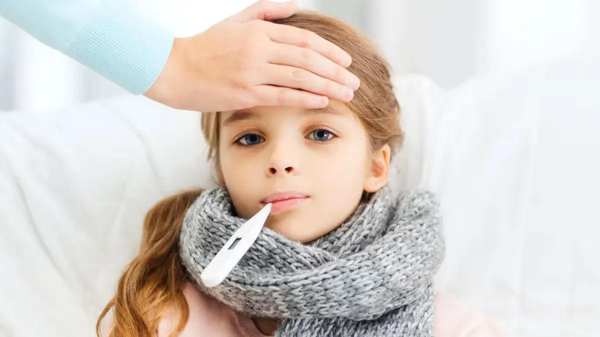 Sốt 39 độ uống thuốc không hạ​ nên xử lý như thế nào?