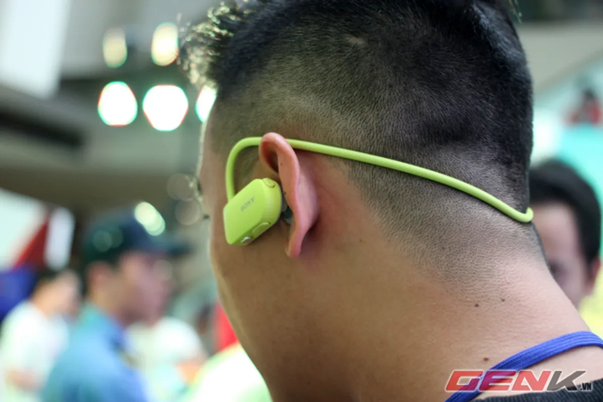 Sony chính thức ra mắt máy nghe nhạc Smart B-Trainer dành cho người thích chạy bộ