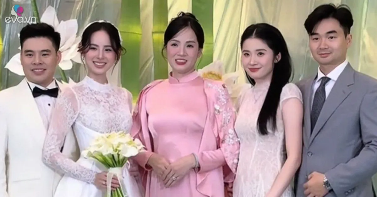 Chị gái Hương Liên có vẻ đẹp một 9 một 10 với em gái, nhìn sang mẹ ruột mới thấy gia đình toàn cực phẩm nhan sắc