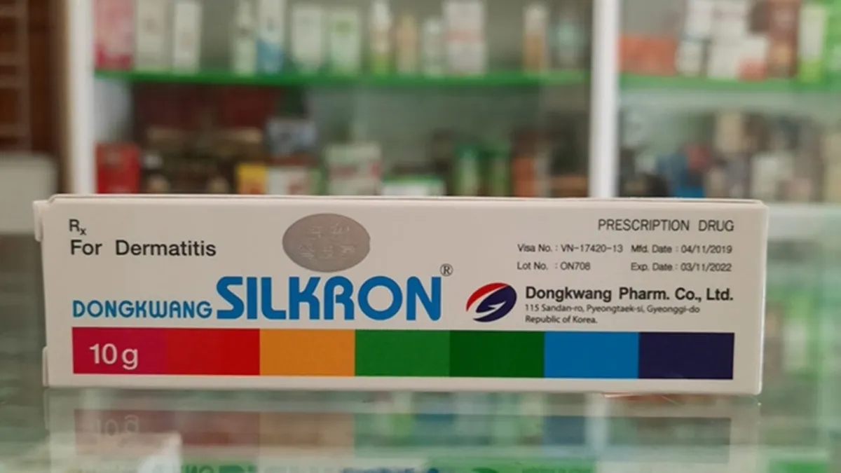 Thuốc 7 màu có bôi vùng kín được không? Các tác dụng phụ có thể gặp