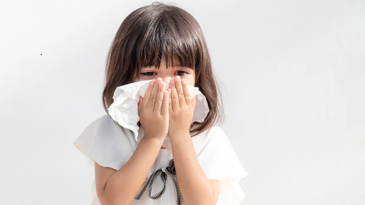 Những bệnh thường gặp ở trẻ vào mùa đông mà phụ huynh cần lưu ý