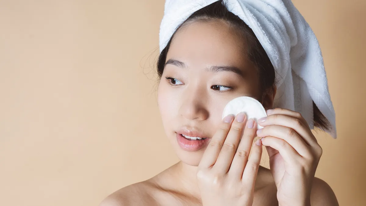 Review nước tẩy trang JMsolution: Công dụng và lưu ý khi sử dụng