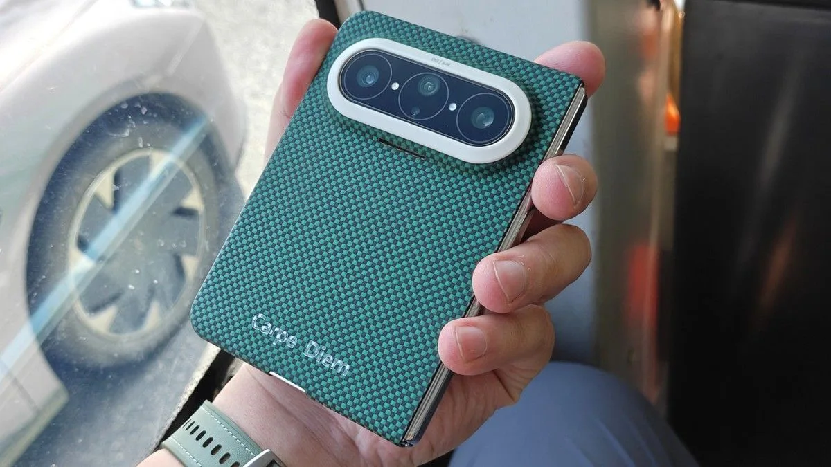 Xiaomi sắp ra mắt máy gập mới lấy cảm hứng từ Huawei và Apple, thêm camera Leica 200MP?