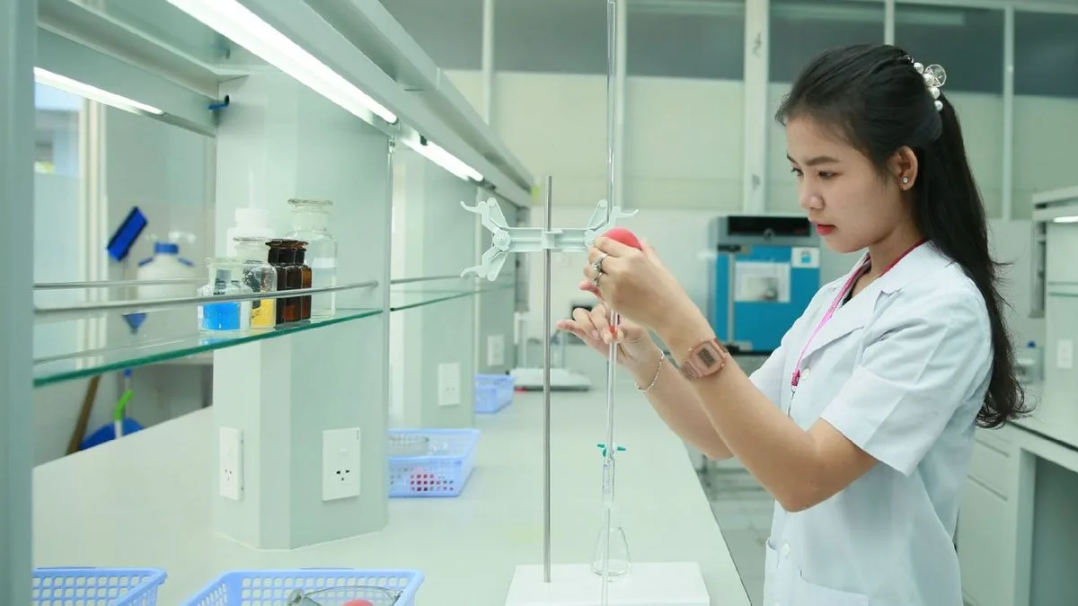 Xét nghiệm là gì và thường có bao nhiêu loại xét nghiệm?