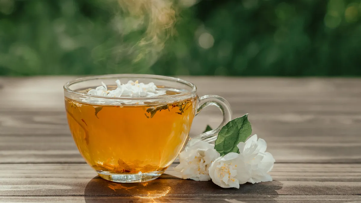 Trà lài bao nhiêu calo? Tác dụng của trà lài đối với sức khỏe